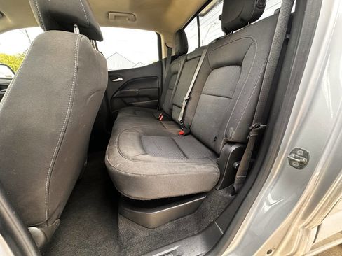 Used 2018 Chevrolet Colorado LT w/ LT Convenience Package image 16