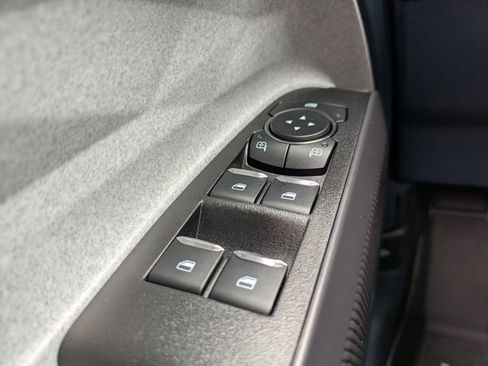 New 2025 Ford Maverick XLT image 23