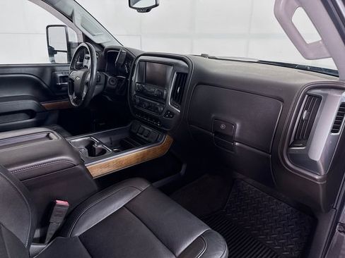 Used 2015 Chevrolet Silverado 2500 LTZ w/ Duramax Plus Package AWD/4WD image 31