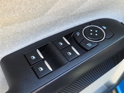 Certified 2025 Ford Maverick XLT w/ Equipment Group 302A image 18