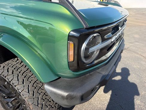 Used 2023 Ford Bronco Outer Banks AWD/4WD image 14