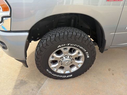 Used 2024 RAM 2500 Laramie AWD/4WD image 29