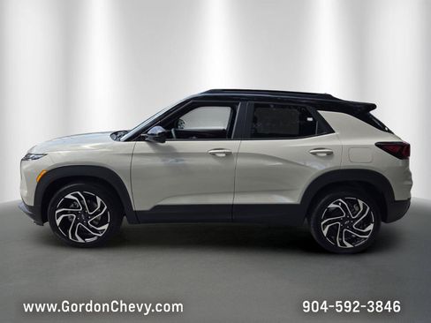New 2026 Chevrolet TrailBlazer RS w/ Convenience Package FWD image 2
