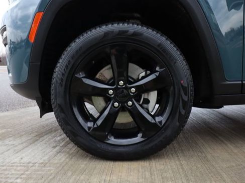 New 2026 Jeep Grand Cherokee L Limited AWD/4WD image 26