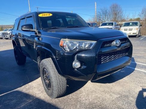 Used 2014 Toyota 4Runner SR5 image 1
