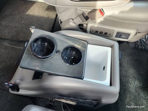 Used 2018 GMC Savana 2500 w/ Enhanced Convenience Package image 5