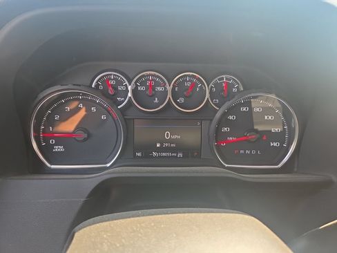 Used 2022 Chevrolet Silverado 2500 Custom w/ Custom Value Package AWD/4WD image 20
