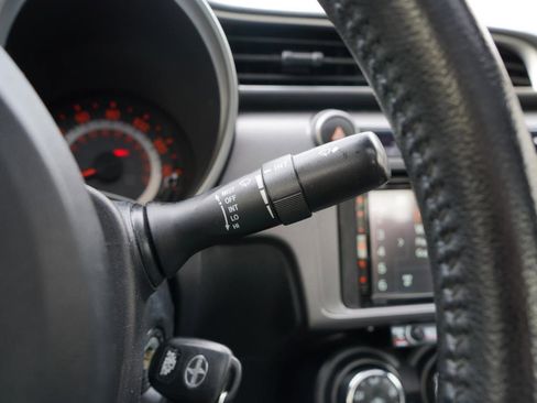 Used 2015 Scion tC image 29