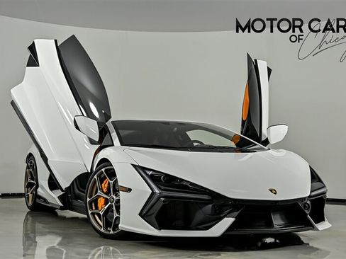 Used 2025 Lamborghini Revuelto AWD/4WD image 1