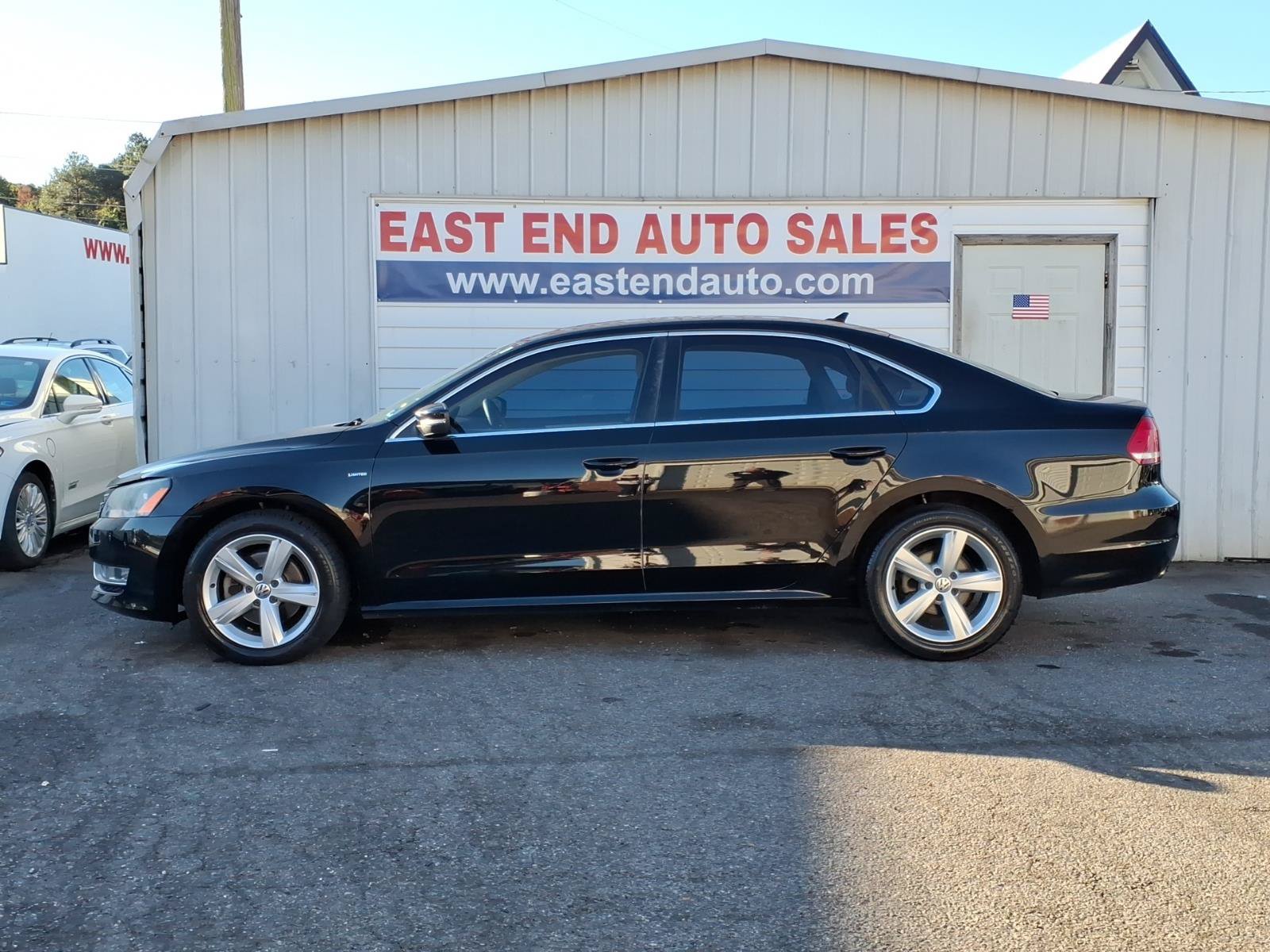 Used 2015 Volkswagen Passat 1.8T Limited Edition FWD image 2