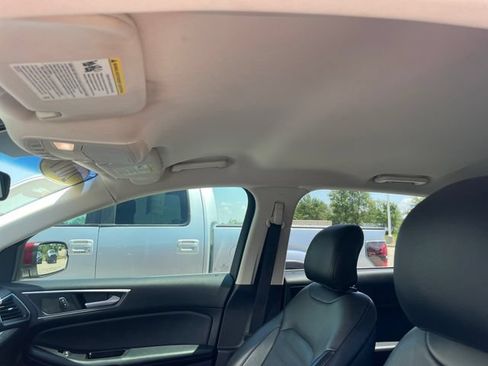 Used 2017 Ford Edge SEL w/ Equipment Group 201A AWD/4WD image 30