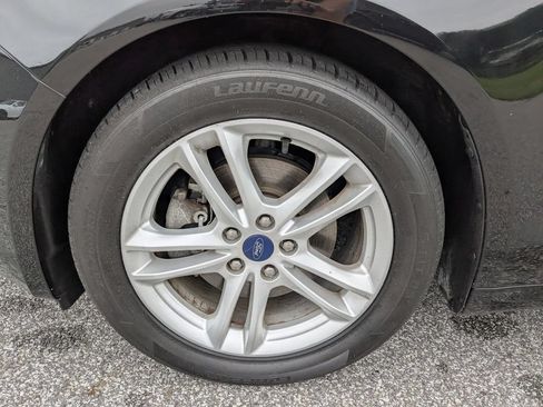 Used 2018 Ford Fusion SE w/ Fusion SE Technology Package FWD image 20