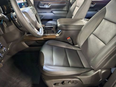 Used 2024 Chevrolet Silverado 1500 LT Trail Boss w/ LT Trail Boss Premium Package image 15