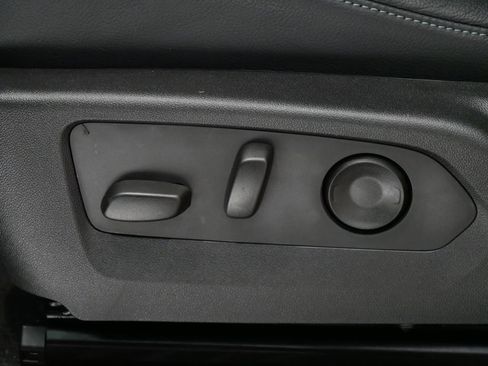 New 2026 GMC Canyon Elevation w/ Convenience Package image 13