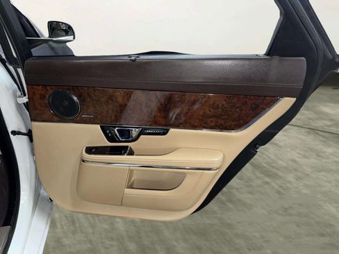 Used 2015 Jaguar XJ L Portfolio image 23