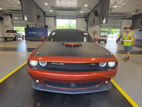 Used 2020 Dodge Challenger R/T Scat Pack RWD image 2