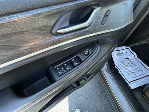 Used 2021 Jeep Grand Cherokee L Limited image 19