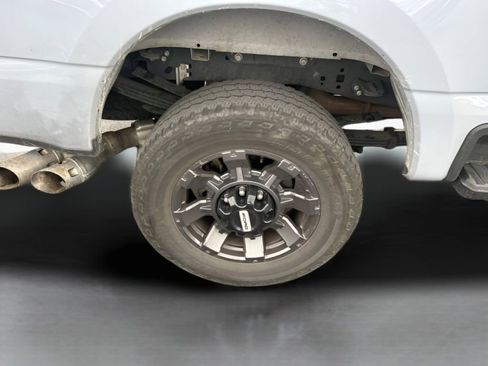Used 2024 Ford F350 Lariat w/ Sport Appearance Package AWD/4WD image 15