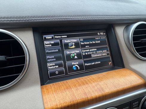 Used 2015 Land Rover LR4 HSE LUX image 18