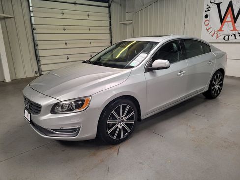 Used 2016 Volvo S60 T5 Inscription Platinum AWD/4WD image 2