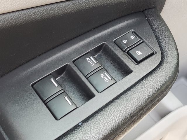 Used 2016 Honda Pilot Touring image 26