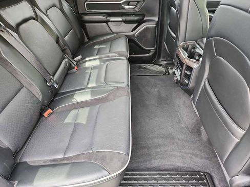Used 2025 RAM 1500 Laramie AWD/4WD image 17