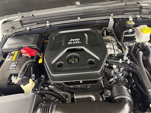 Used 2023 Jeep Wrangler Unlimited Rubicon 4xe AWD/4WD image 36