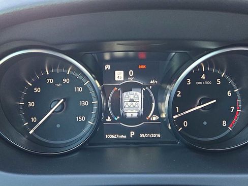 Used 2018 Land Rover Discovery Sport HSE image 38