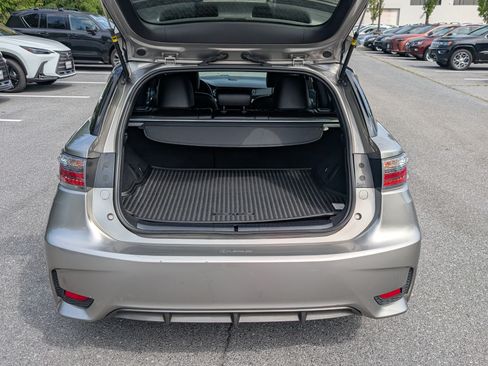 Used 2017 Lexus CT 200h FWD image 14