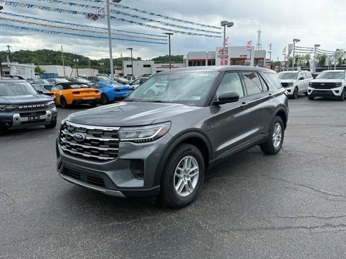 New 2026 Ford Explorer Active AWD/4WD image 7