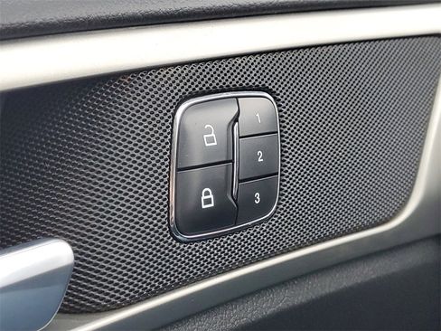 Used 2013 Ford Fusion SE image 16