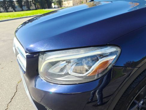 Used 2017 Mercedes-Benz GLC 300 4MATIC image 11