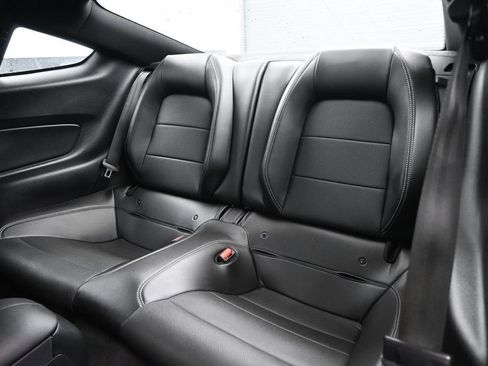 Used 2022 Ford Mustang GT Premium w/ Black Accent Package RWD image 27