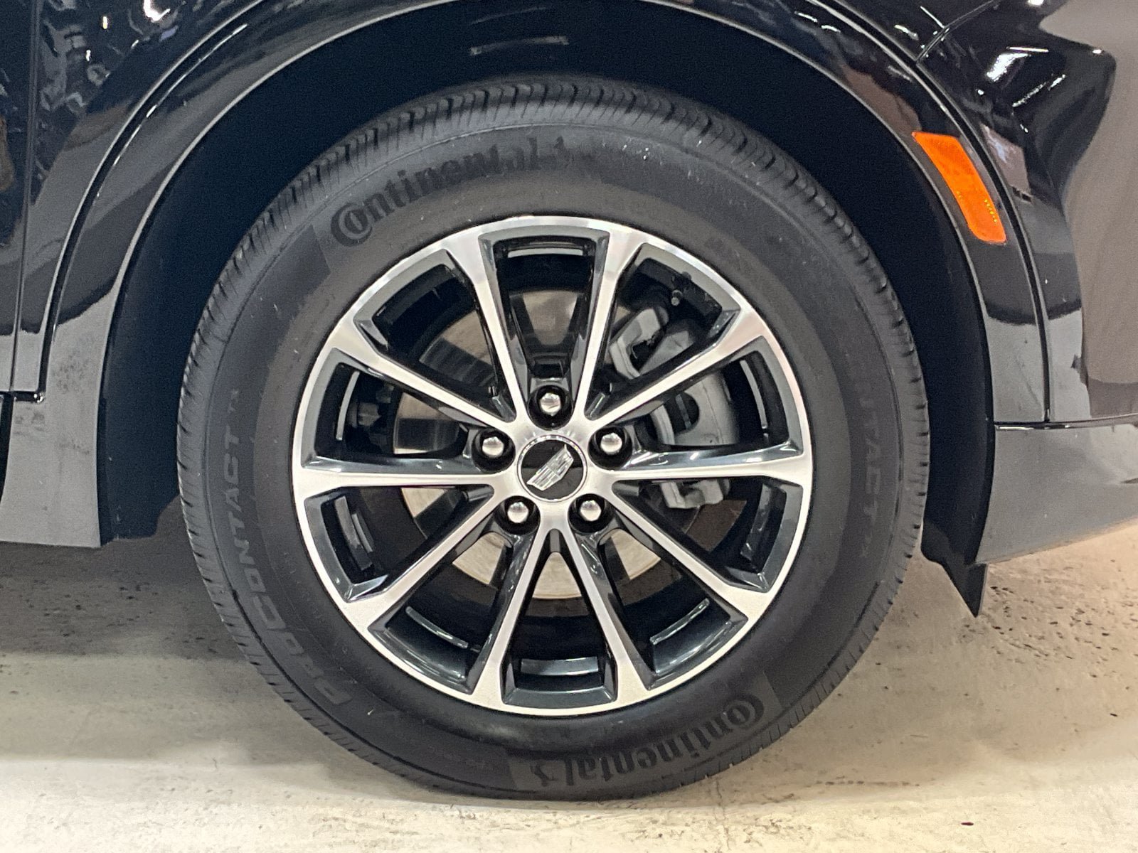 Used 2025 Cadillac XT4 Sport AWD/4WD image 10