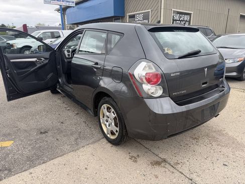 Used 2009 Pontiac Vibe w/ Preferred Package FWD image 22