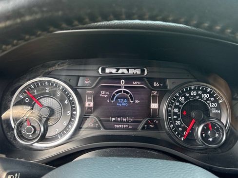 Used 2020 RAM 1500 Big Horn AWD/4WD image 8