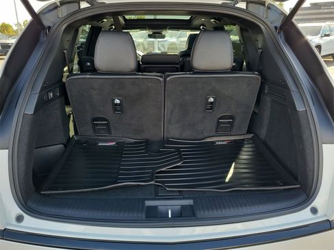 Used 2023 Acura MDX A-Spec image 27