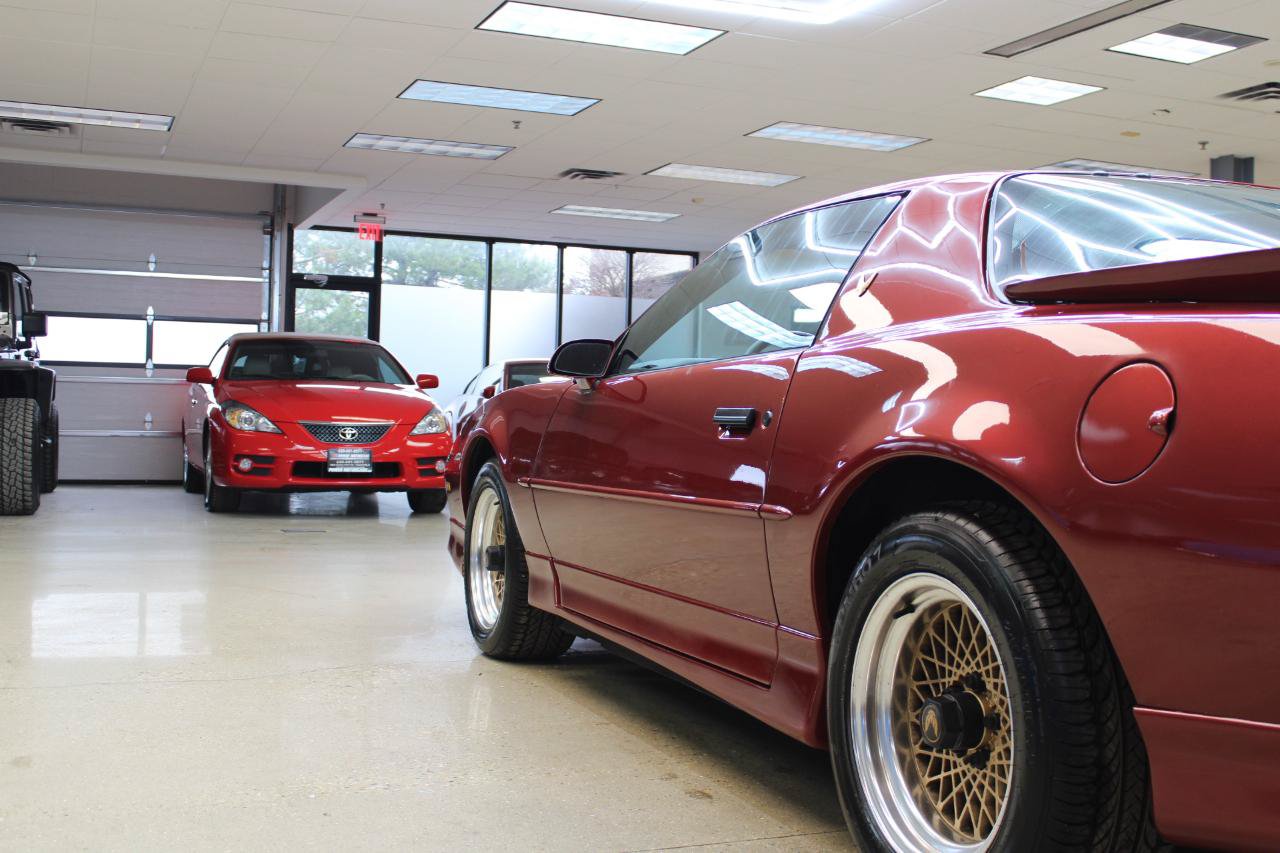 Used 1987 Pontiac Firebird Trans Am RWD image 17