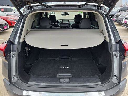 Certified 2021 Nissan Rogue SL w/ Premium Package image 12