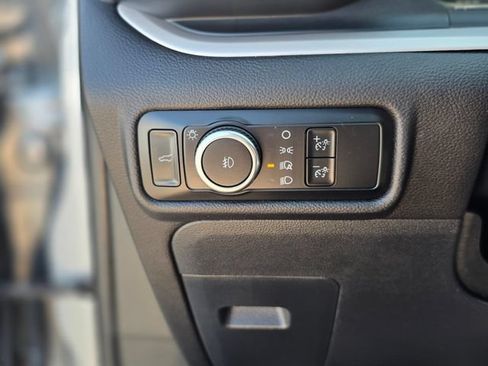 Used 2024 Ford Explorer XLT w/ Equipment Group 202A RWD image 37