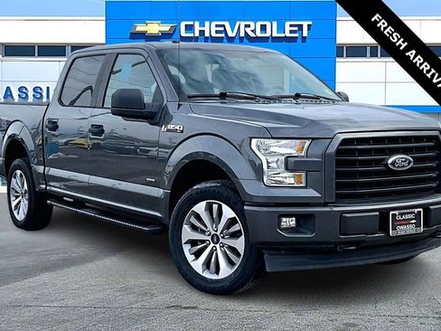 Used 2017 Ford F150 XL w/ Equipment Group 101A Mid image 1