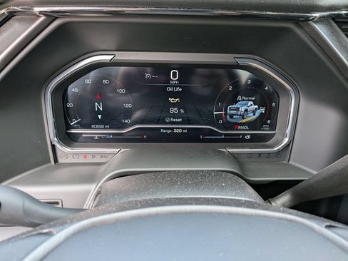 Used 2024 GMC Sierra 2500 AT4 w/ AT4 Preferred Package AWD/4WD image 13
