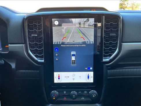 Used 2024 Ford Ranger XLT w/ Trailer Tow Package image 13