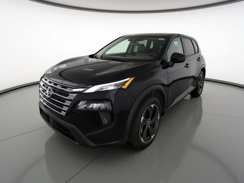 Used 2025 Nissan Rogue SV FWD image 3
