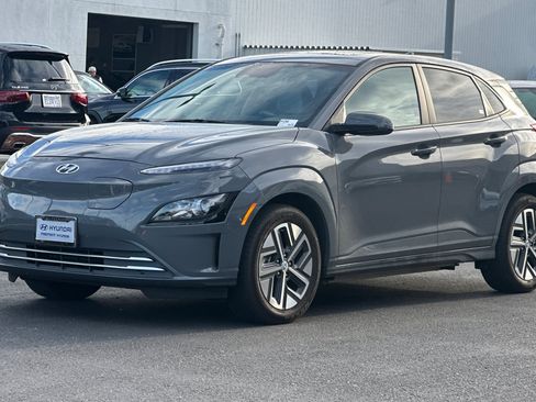 Certified 2022 Hyundai Kona SEL w/ Convenience Package image 7