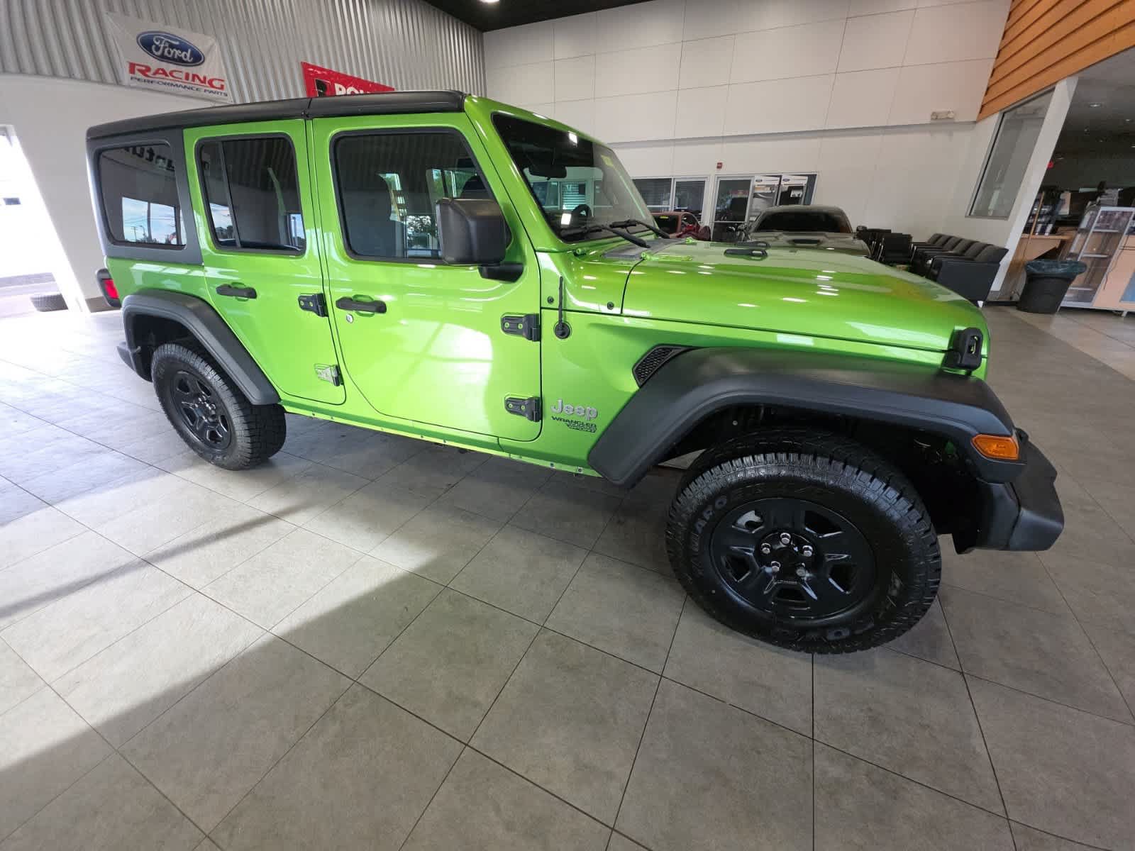 Used 2018 Jeep Wrangler Unlimited Sport AWD/4WD image 4