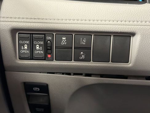 Used 2020 Honda Odyssey EX image 19