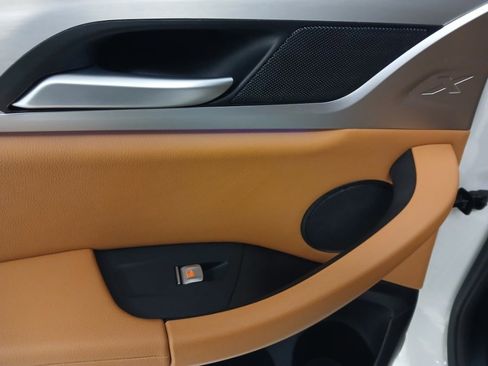 Used 2024 BMW X3 M40i w/ Shadowloine Package image 30