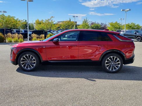 New 2025 Cadillac Lyriq Sport image 42