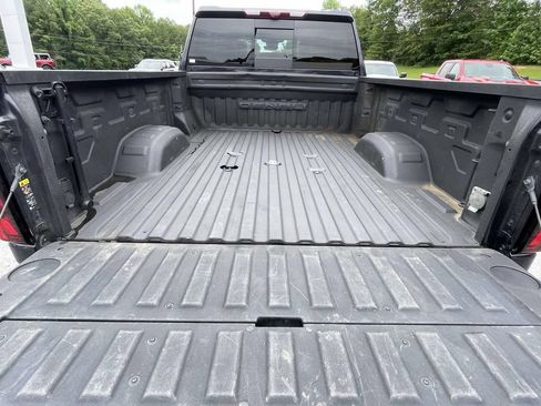 Used 2024 GMC Sierra 2500 Denali Ultimate AWD/4WD image 10